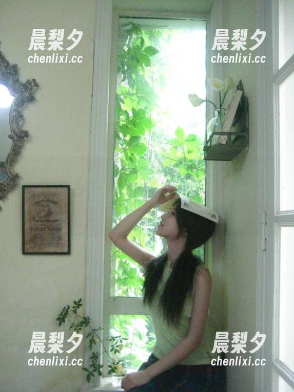 除了关注热议话题，我更想探探17chigua的地址，哈哈，心情好复杂。