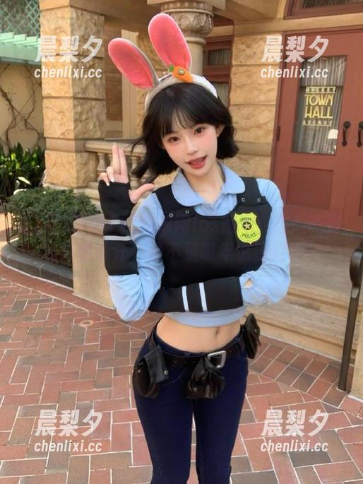 17吃瓜网ios版本：这瓜吃得我直冒冷汗，是不是明年也要烂华！