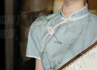 “17吃瓜网”就像个无底洞，越看越深，偶尔一阵冷风拂过，颇有悬疑感。