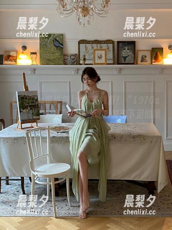 1970s蜜桃色 大家来领券!“1970s蜜桃色”分享那些让你吃瓜时流下泪的黑料。