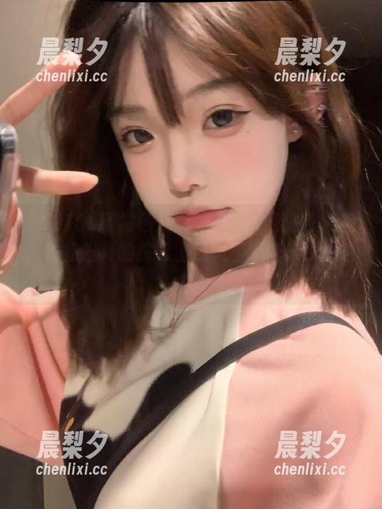 直达1970s蜜桃色黑料，偷偷松开的按钮上还藏着哪些未解的谜？