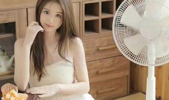看51cgios版，黑料如雨而下，感受这股冲击力。