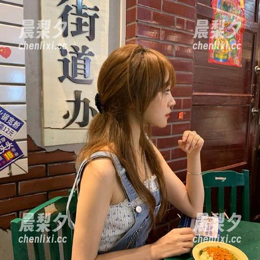 趣闻！51吃瓜发布一碗黑料，让我忍不住想扔个瓜给路过的女神！
