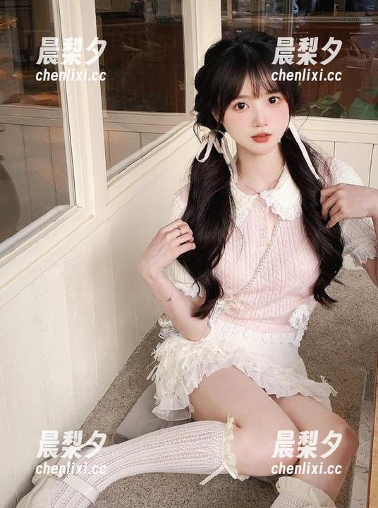 51吃瓜 51吃瓜网页好像藏了些黑料,这波瓜真的是吃得我心跳加速!