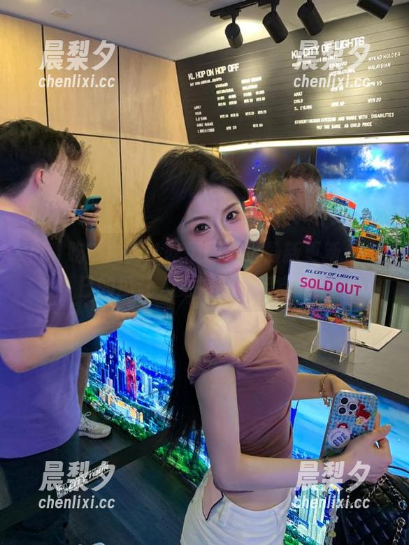 51吃瓜网地址最新更新，今日的瓜让人觉得心里痒痒的！