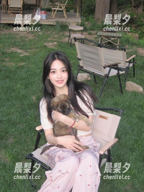 走过路过不要错过，网址在51每日吃瓜，校园趣闻全在这儿！