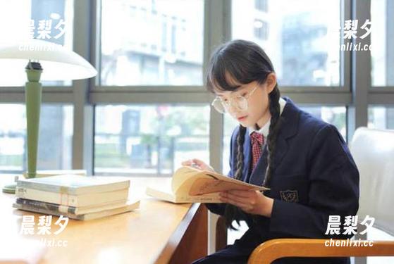 51黑料 “51黑料网站”里,瓜果实在太多,坐等更新成了我每天的小确幸。