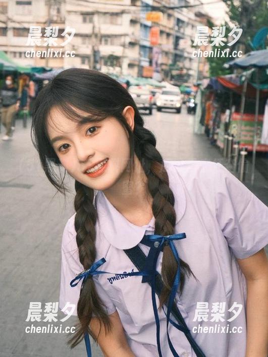 51黑料网址，瓜田里来红杏偷蜜？