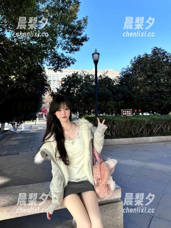 吃瓜群众，快来52吃瓜发布的黑料网刷屏！