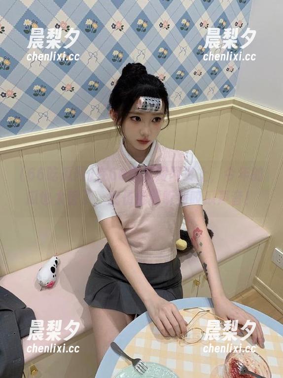 66吃瓜网 在66吃瓜网网页上,今年的瓜也太香了,我仿佛能听到咬瓜声音!