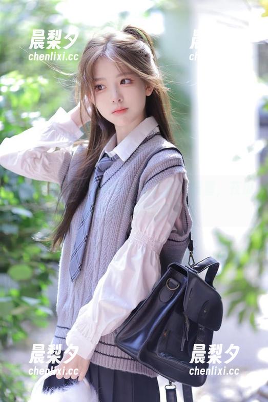 91cg 91cgwww这次直达喧嚣,在瓜田里跌倒后的骚动
