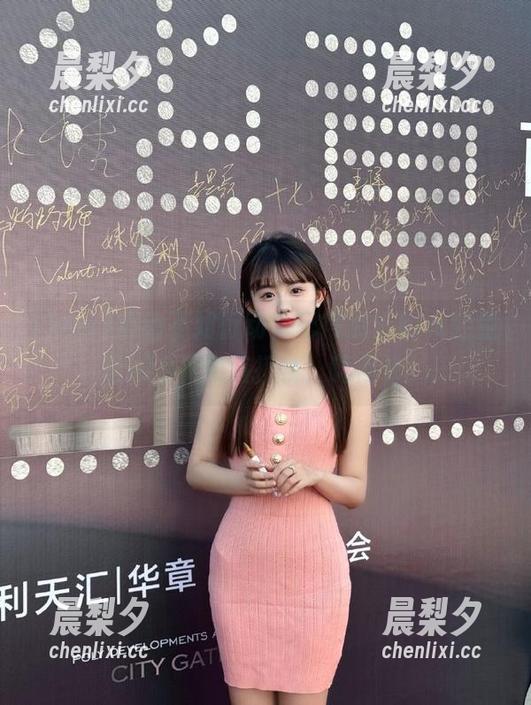 心动不如行动，记得点击hlw轻量版iOS下载链接哦，嗨起来！