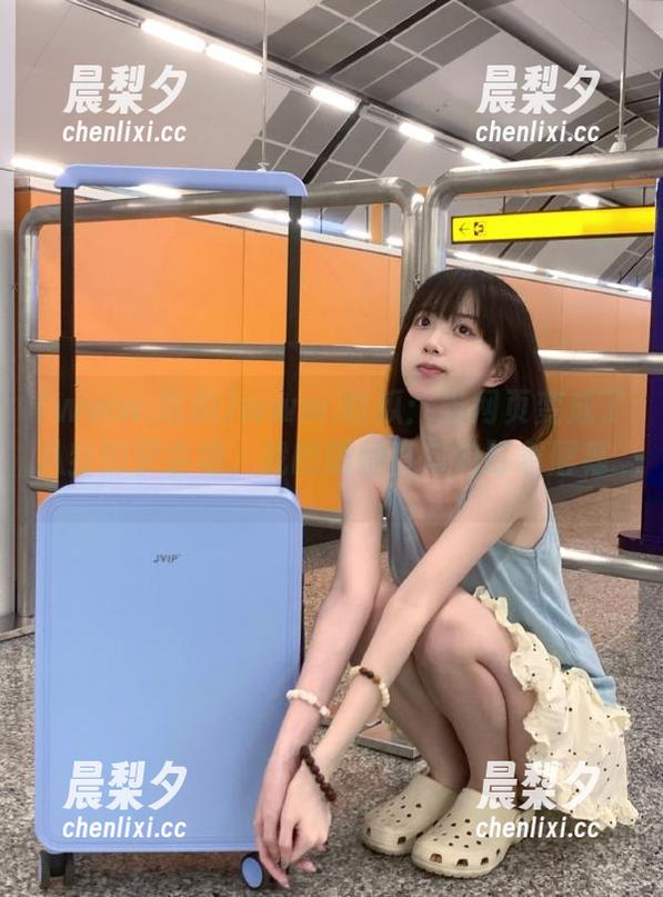 www.吃瓜 www.吃瓜:当网页变成了八卦的聚会地,我的眼睛直勾勾盯着屏幕...