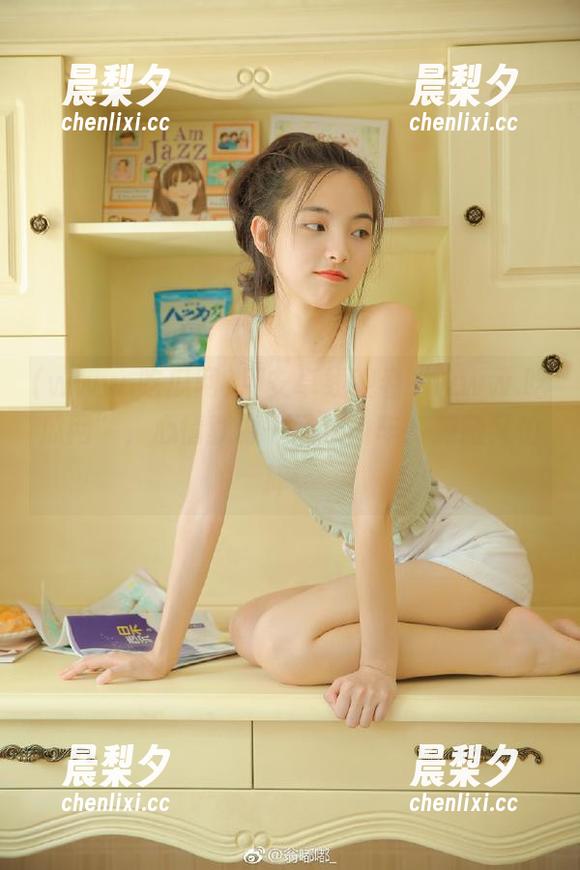 www.吃瓜网 用安卓线观看“www.吃瓜网”,心情就像一场过山车,刺激又怕摔。
