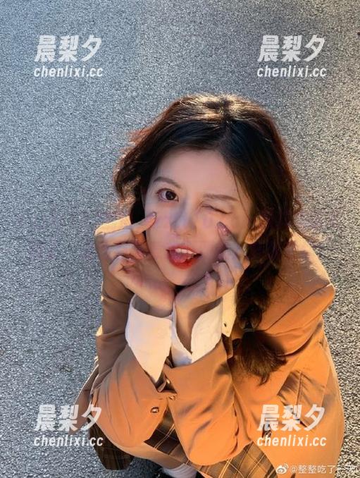别慢，zztt10.ccm黑料导航更新了，里面有你意想不到的八卦等着你！