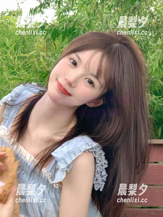 五一吃瓜 直达五一吃瓜!只需轻轻一戳,瓜就直接送到你嘴边!