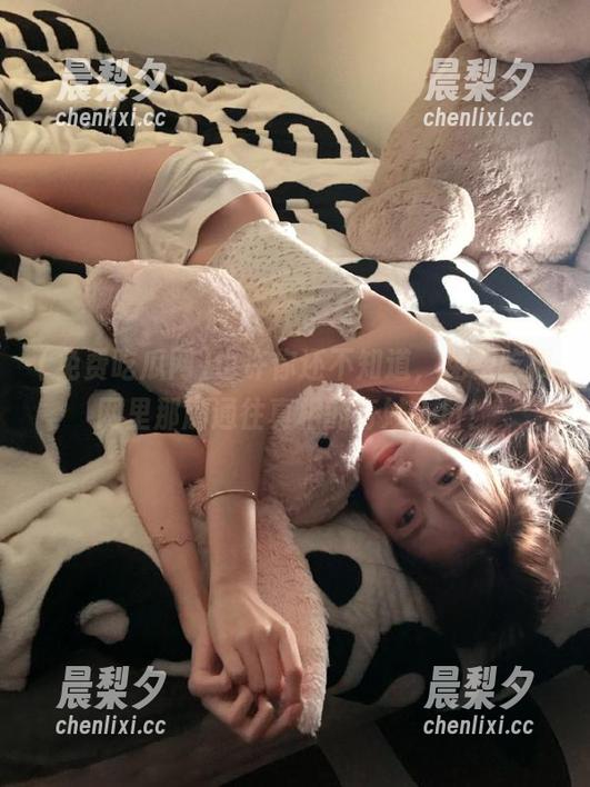 免费吃瓜网 也许你还不知道,免费吃瓜网里那扇通往真相的奇妙入口!