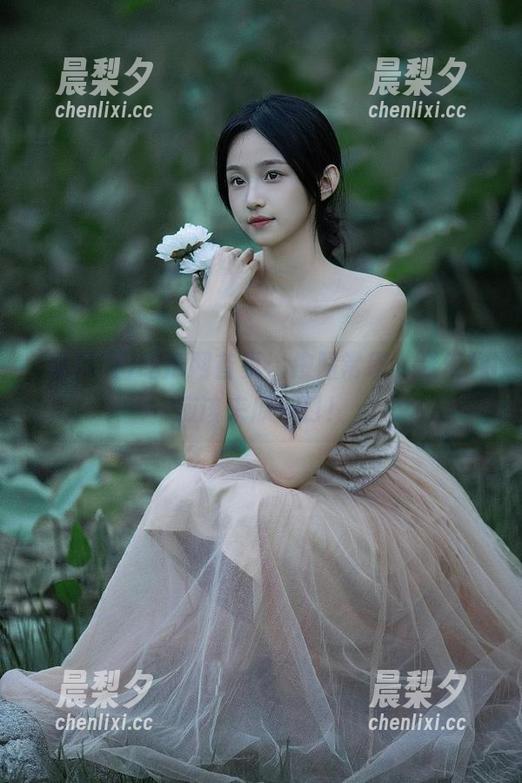 吃瓜网首页：按照常理，今天你应该来瓜一口！