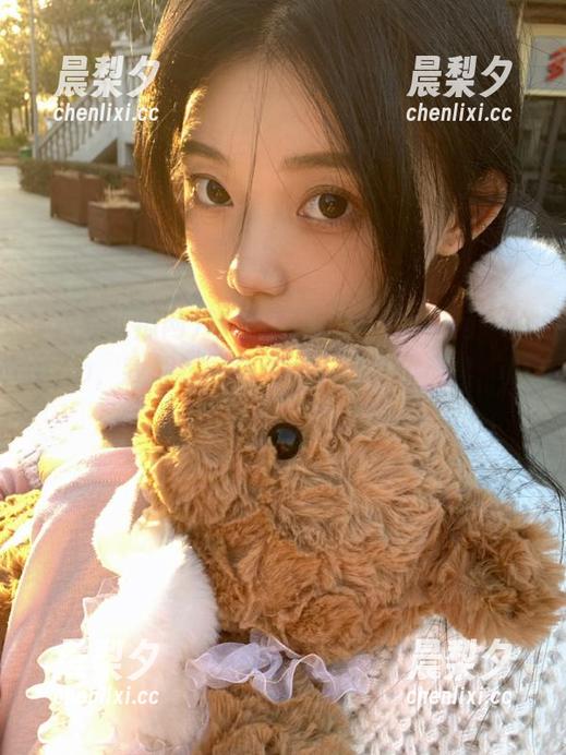 我要吃瓜网 每次打开‘我要吃瓜网’的app,我都想:今天能收获几个显瘦‘瓜’?