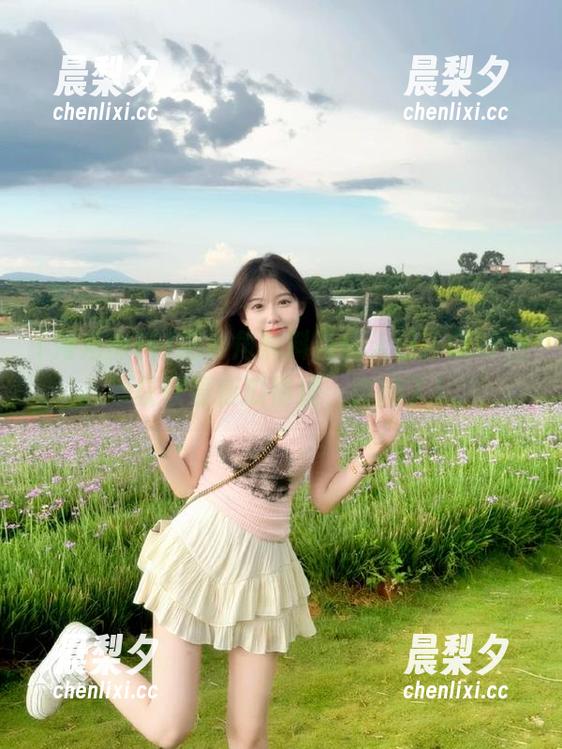 海角黑料 把海角黑料当成入口,随时随地获取最新瓜情报,爽翻了!