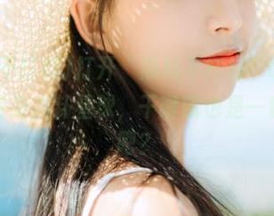 打开“黑料不打样”app，仿佛置身八卦星球，干瞪眼也是一种快乐吧？