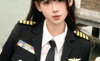 在“51黑料不打烊”在线，采访新鲜瓜的神秘艺人！