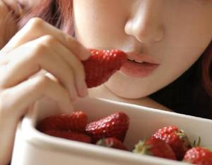 “黑料不打烊ccgg”网址，有瓜无数，别抱怨被喂得饱！