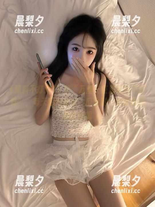 下载“万里长征篇黑料不打烊”，每天都有新瓜，瓜太甜，别说我没提醒你哦