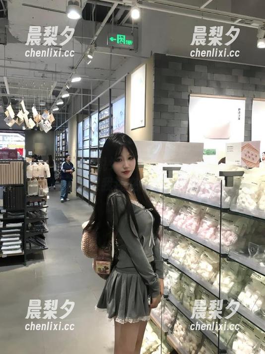 黑料不打烊 说好的黑料不打烊苹果版呢,结果我还在看个不停!
