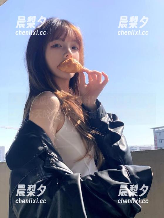 喂，黑料吃瓜网又更新了！不看今天的热点大瓜，啥时候才算过瘾？