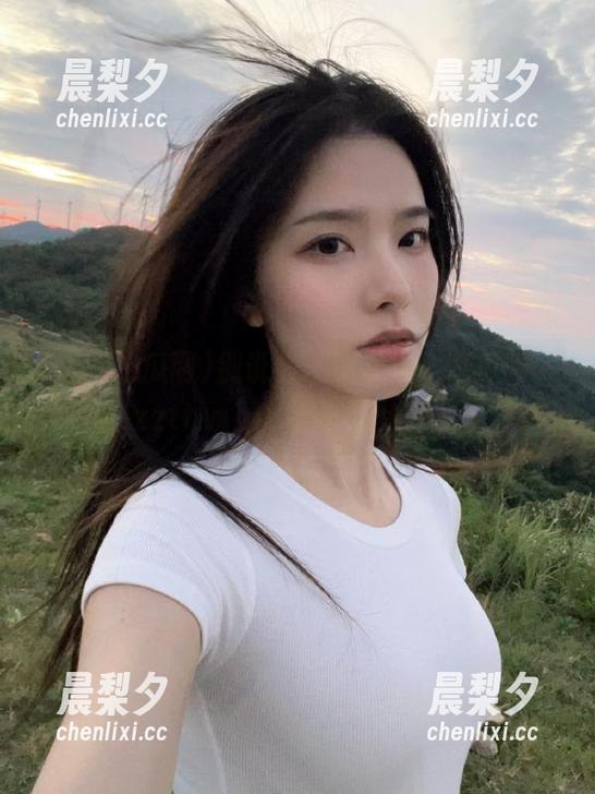 黑料吃瓜网 别说你没登录黑料吃瓜网,zztt.win就是最新大菜!