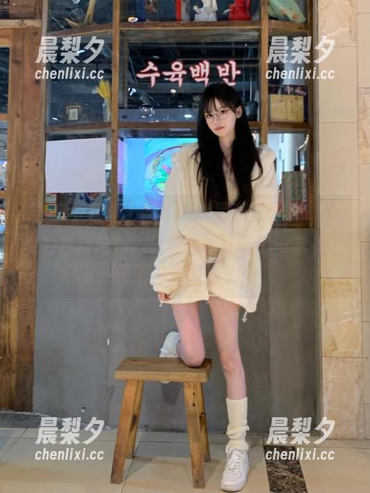 看完“91黑料正能量”app的最新内容，我觉得我可以出一本《一杯茶与传闻》了！