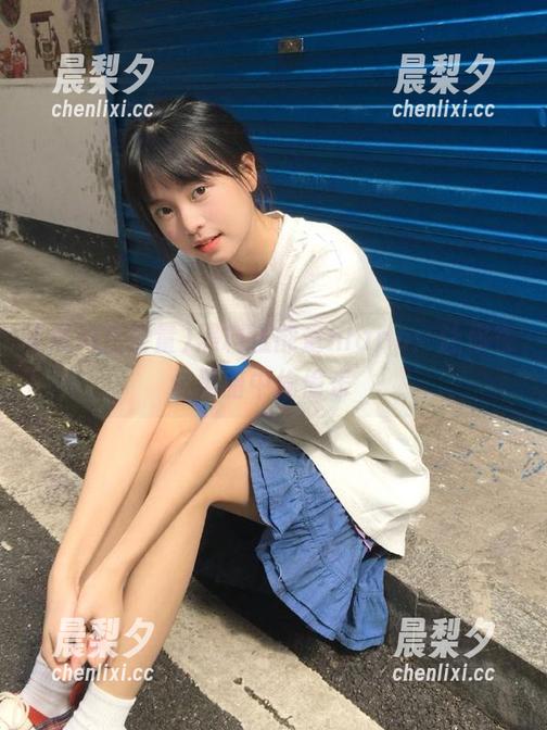 黑料正能量 黑料正能量hlapp:让你在黑暗中偷偷乐