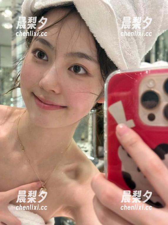 黑料网最新黑历史，怎么可以不永久关注？这瓜不吃可太亏了！